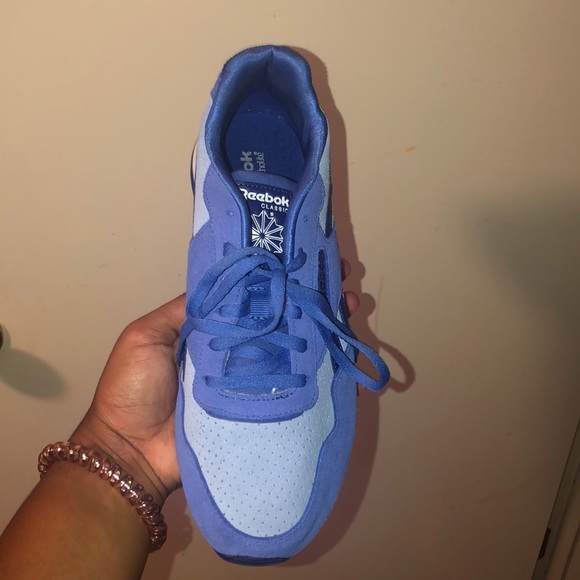 three blue Reebok classics - Picture 4 of 7